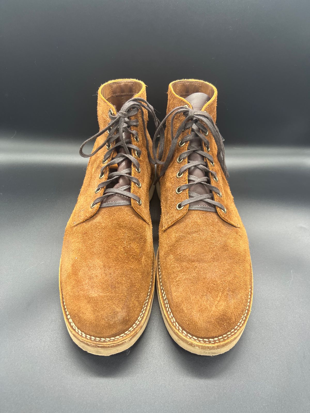 Photo by Thebootbum on November 6, 2023 of the Viberg Service Boot in Seidel Aged Bark Roughout.