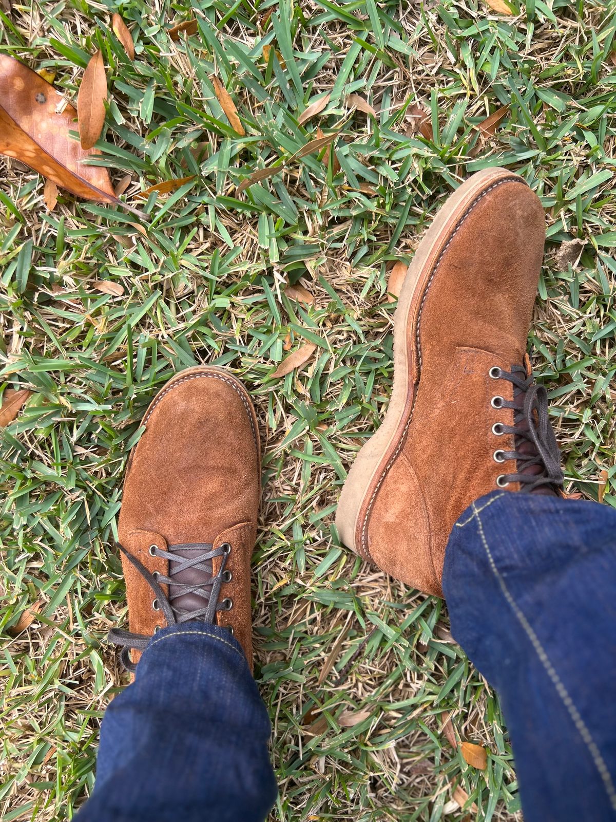 Photo by Thebootbum on January 6, 2024 of the Viberg Service Boot in Seidel Aged Bark Roughout.