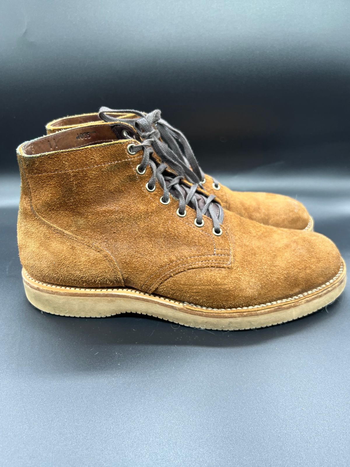 Photo by Thebootbum on April 5, 2024 of the Viberg Service Boot in Seidel Aged Bark Roughout.