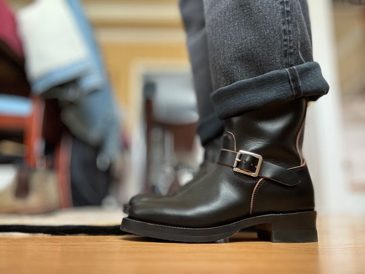 Photo by anatomyworkshop on February 1, 2024 of the Ray Kwok 34501 in Black Teacore Cowhide.