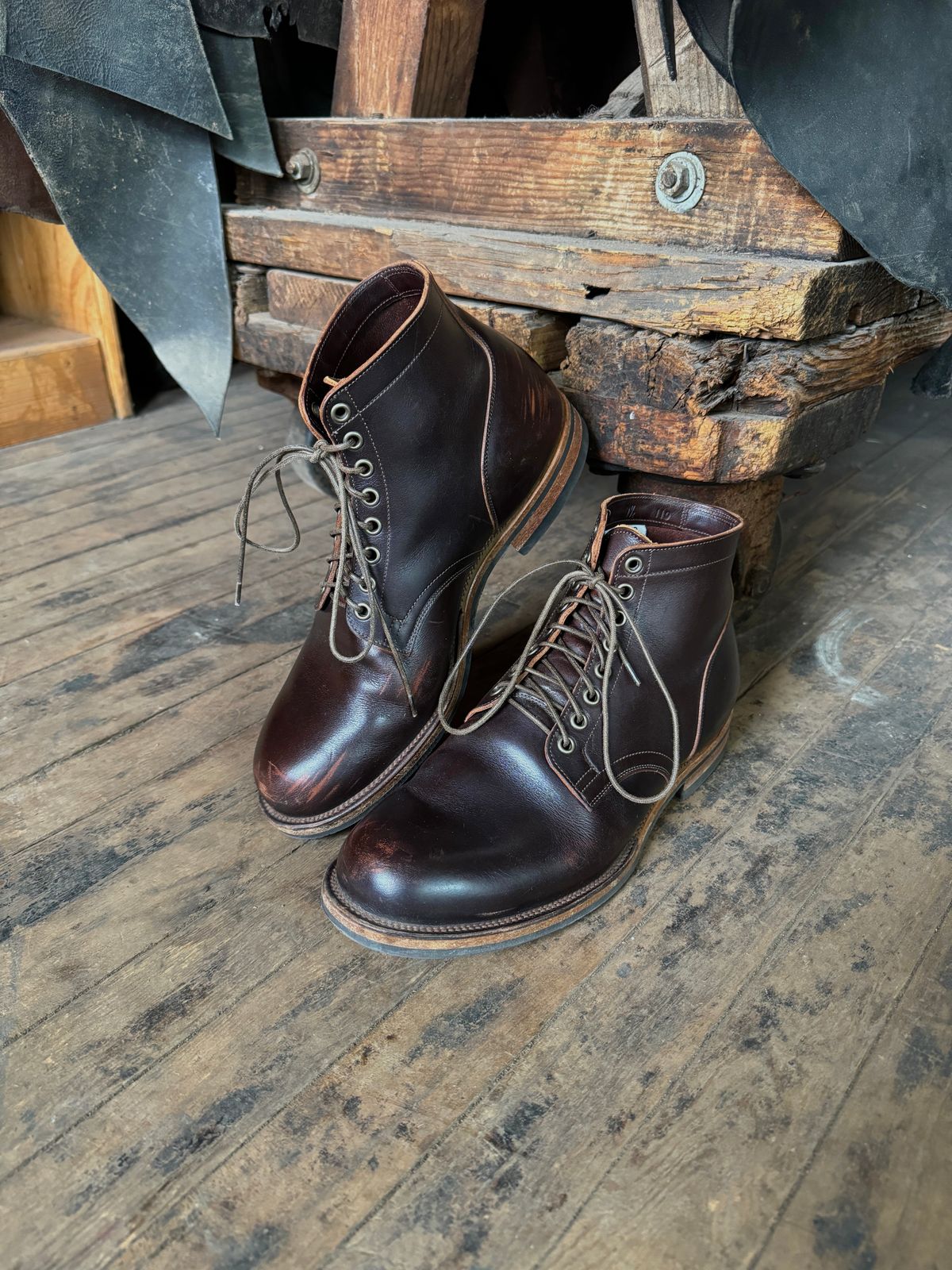 Photo by cordoman on December 4, 2023 of the Viberg Service Boot in Horween Brown Wooly.