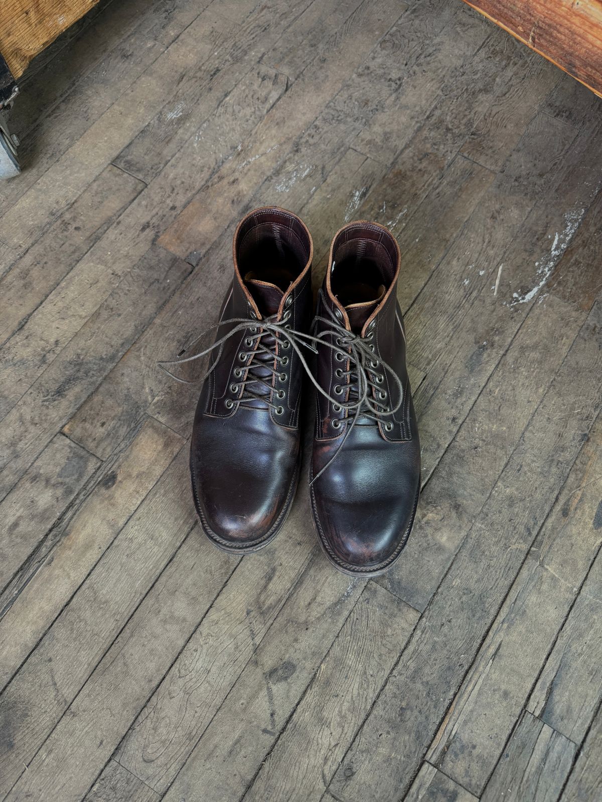 Photo by cordoman on February 5, 2024 of the Viberg Service Boot in Horween Brown Wooly.
