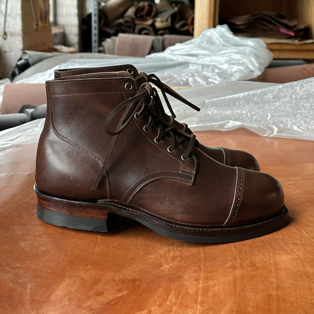 Photo by cordoman on November 4, 2022 of the Viberg Service Boot BCT in Horween Walnut Cypress.