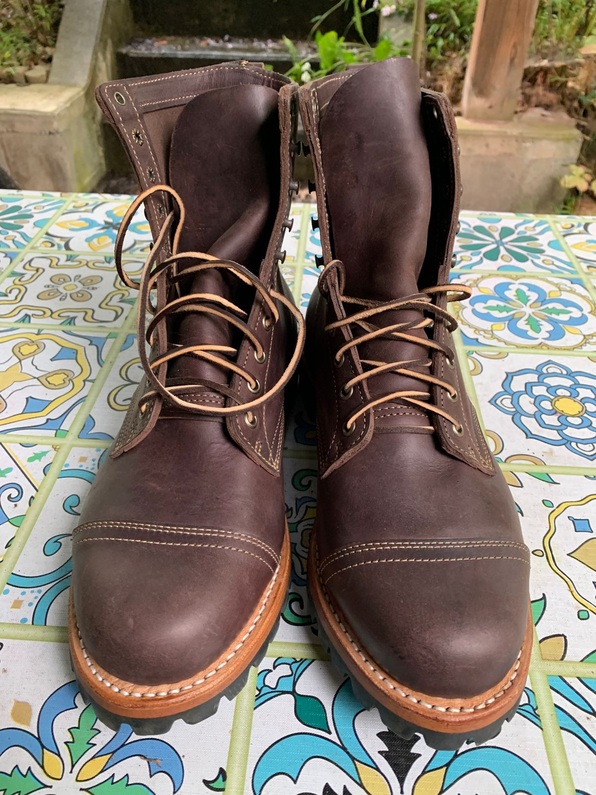 Photo by tinytopey on October 1, 2022 of the Truman Upland Boot in Horween Java Predator.