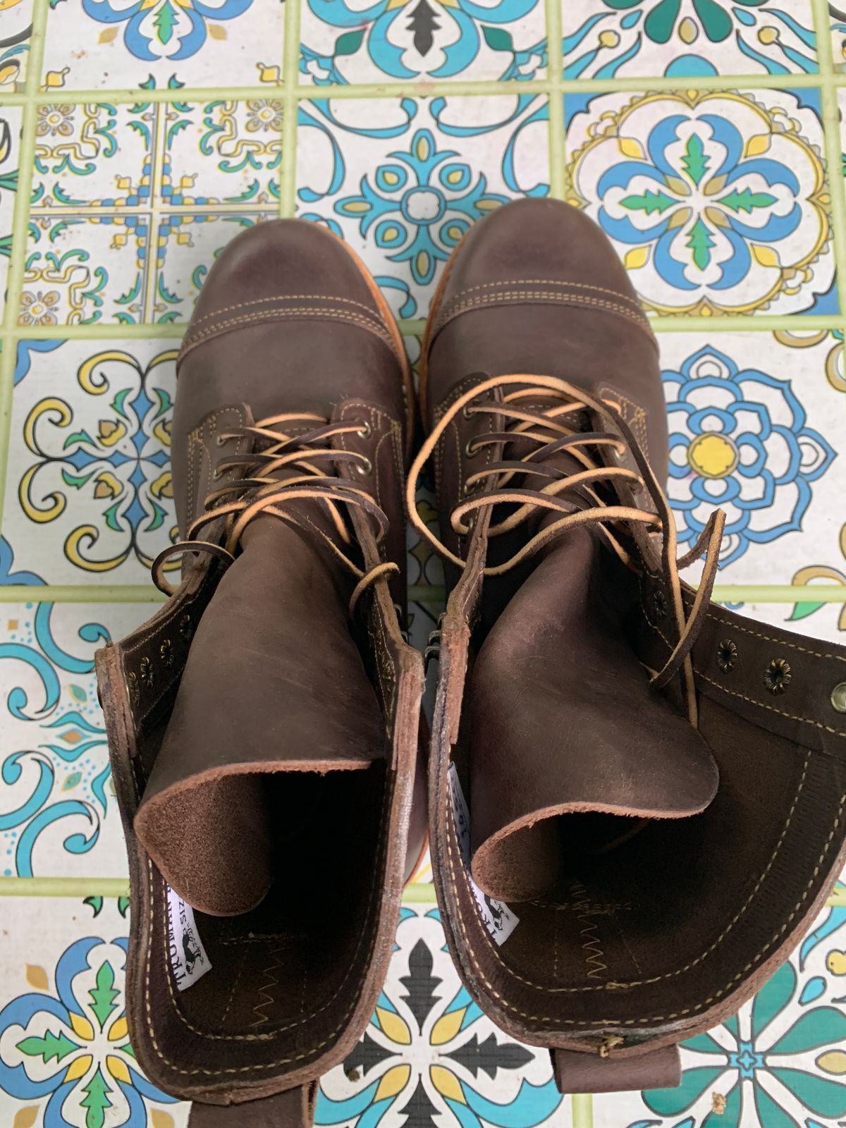 Photo by tinytopey on October 1, 2022 of the Truman Upland Boot in Horween Java Predator.