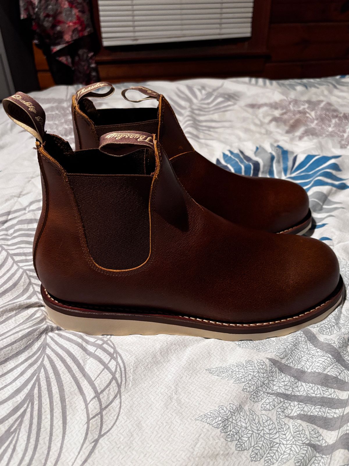 Photo by tinytopey on October 2, 2025 of the Thursday General Purpose Chelsea in Safari Waxed Roughout.