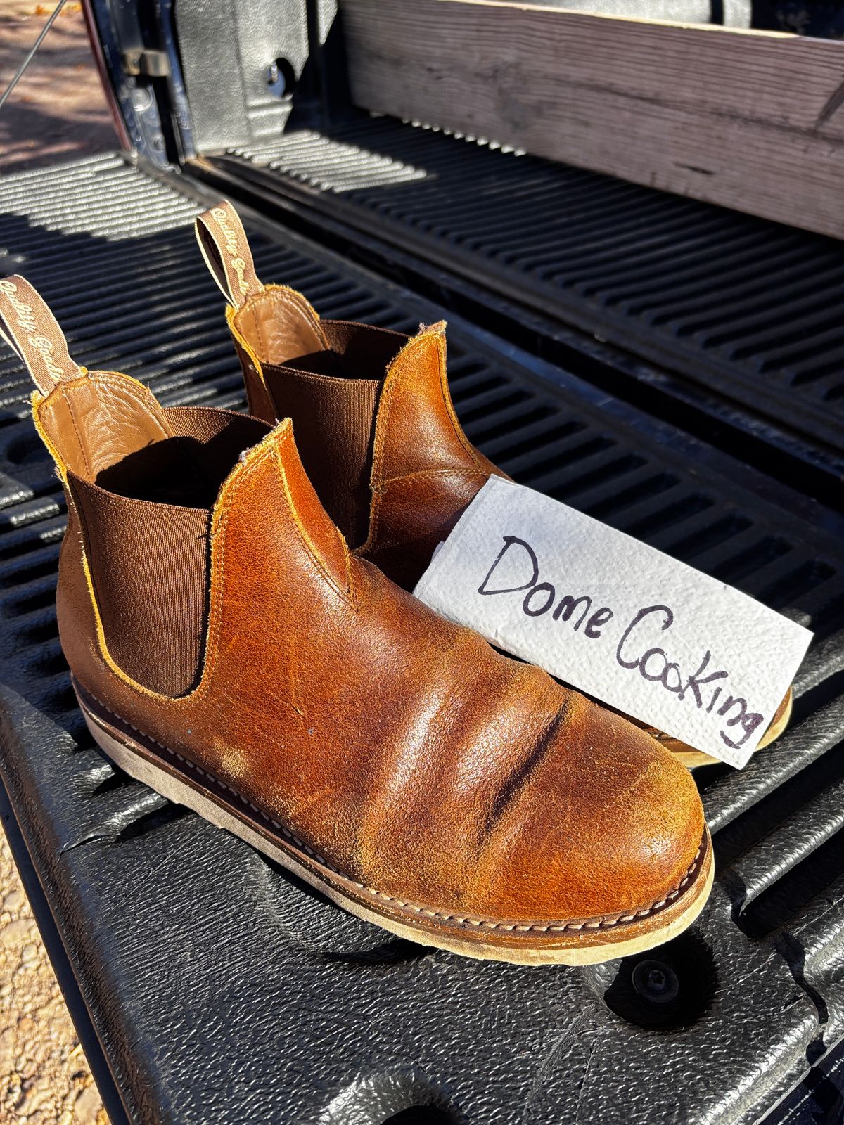 Photo by tinytopey on November 2, 2025 of the Thursday General Purpose Chelsea in Safari Waxed Roughout.