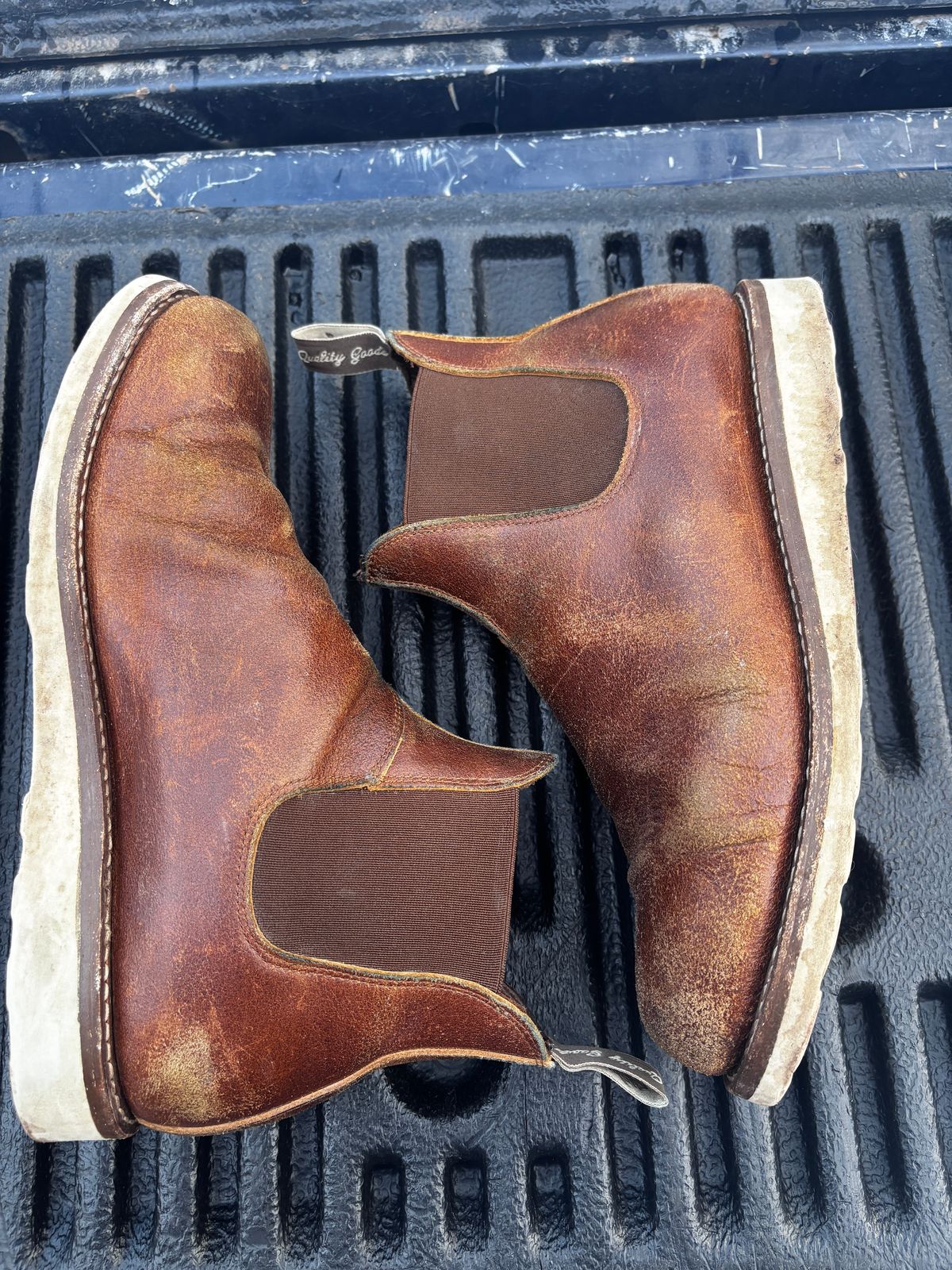 Photo by tinytopey on December 3, 2025 of the Thursday General Purpose Chelsea in Safari Waxed Roughout.