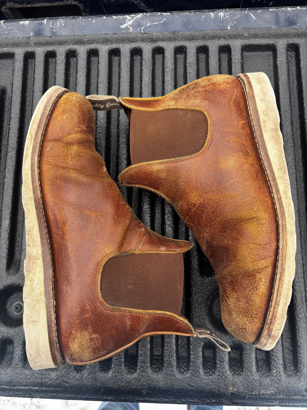 Photo by tinytopey on January 3, 2026 of the Thursday General Purpose Chelsea in Safari Waxed Roughout.