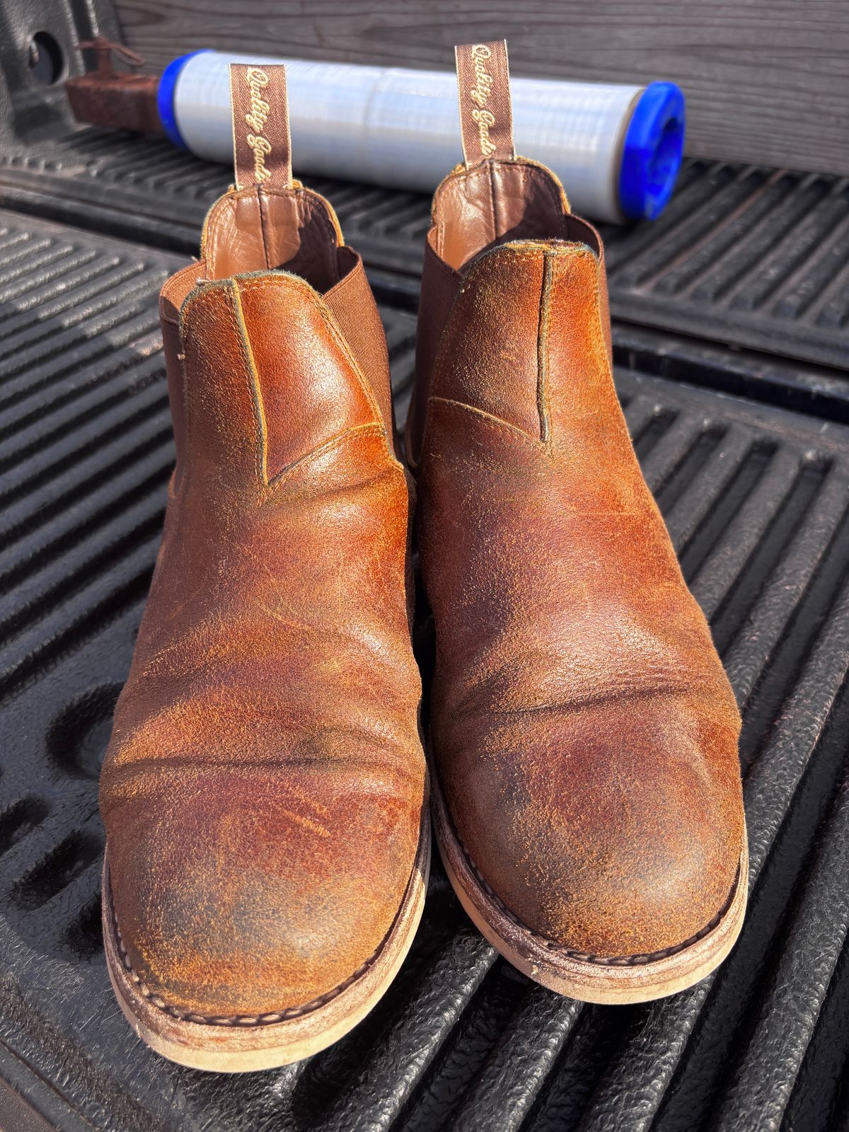 Photo by tinytopey on March 2, 2026 of the Thursday General Purpose Chelsea in Safari Waxed Roughout.