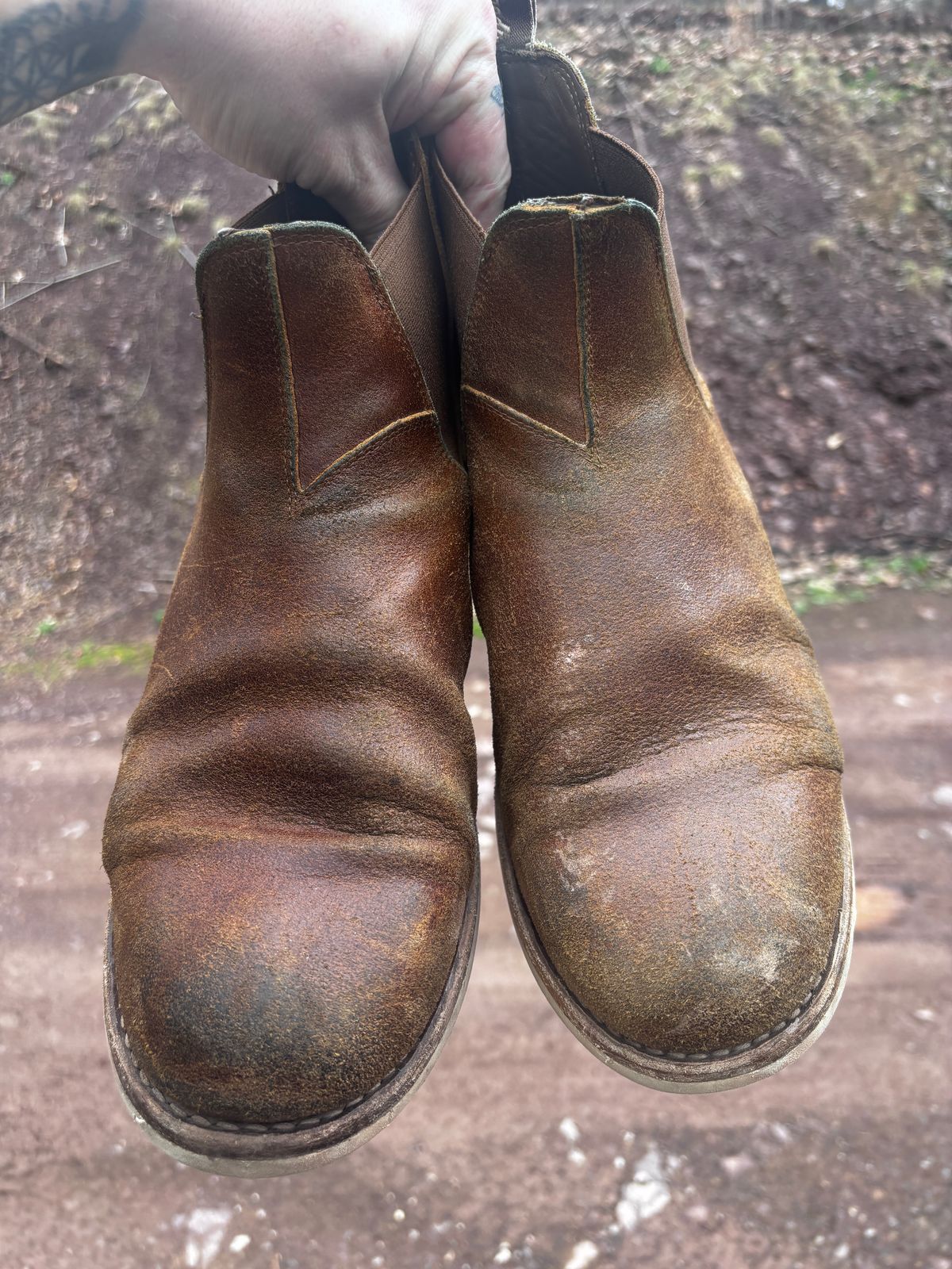 Photo by tinytopey on April 5, 2026 of the Thursday General Purpose Chelsea in Safari Waxed Roughout.