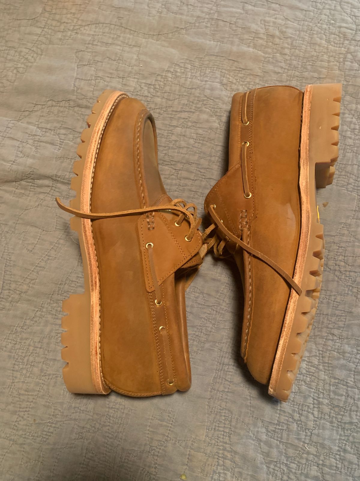 Photo by tinytopey on October 2, 2023 of the Rhodes Tahoe Boat Shoe Montagna in Unknown Leather.