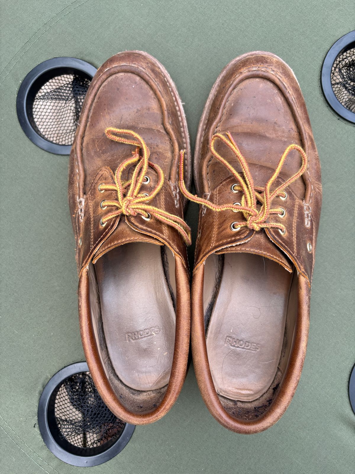 Photo by tinytopey on March 4, 2024 of the Rhodes Tahoe Boat Shoe Montagna in Unknown Leather.