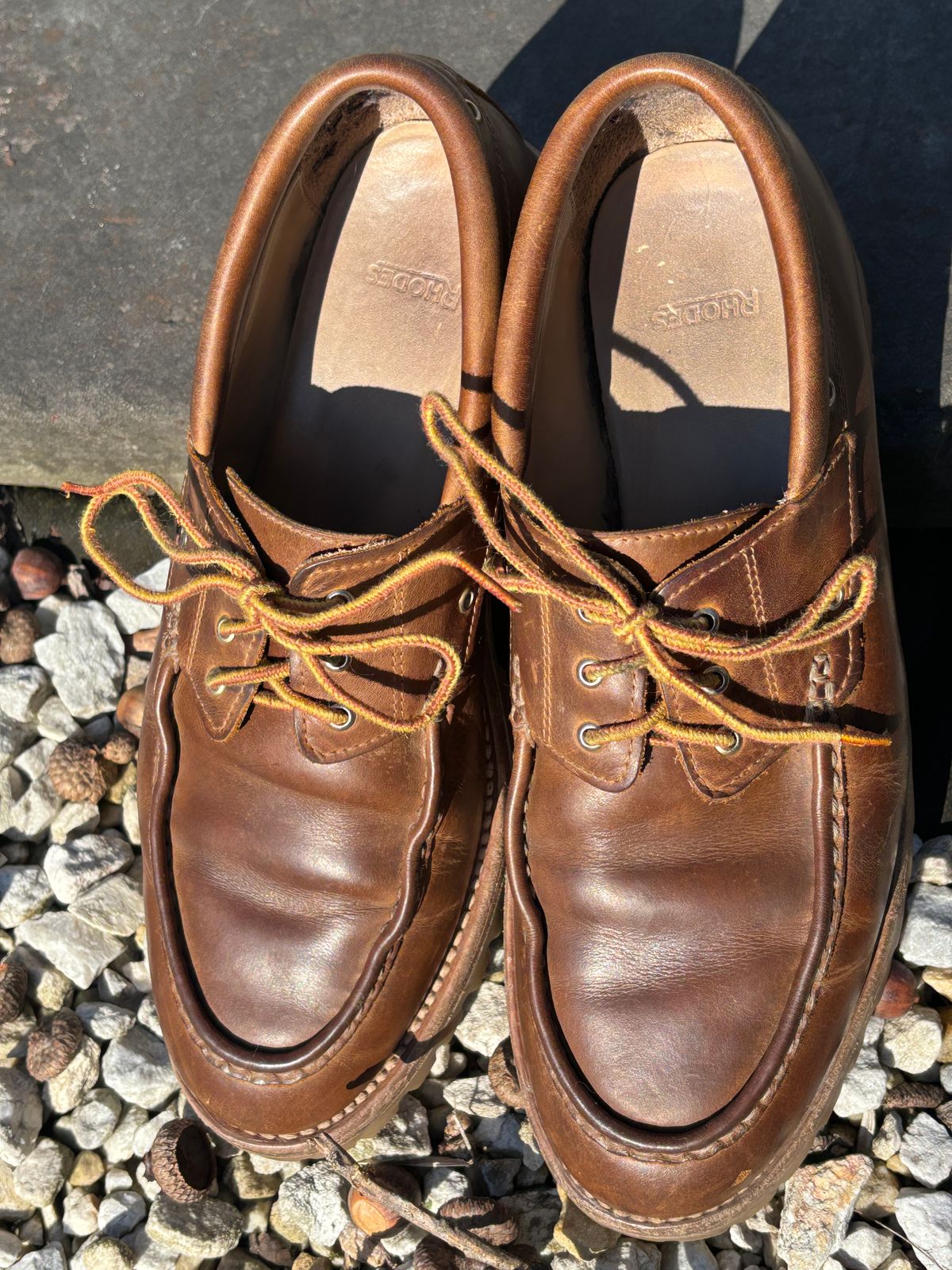 Photo by tinytopey on April 4, 2024 of the Rhodes Tahoe Boat Shoe Montagna in Unknown Leather.