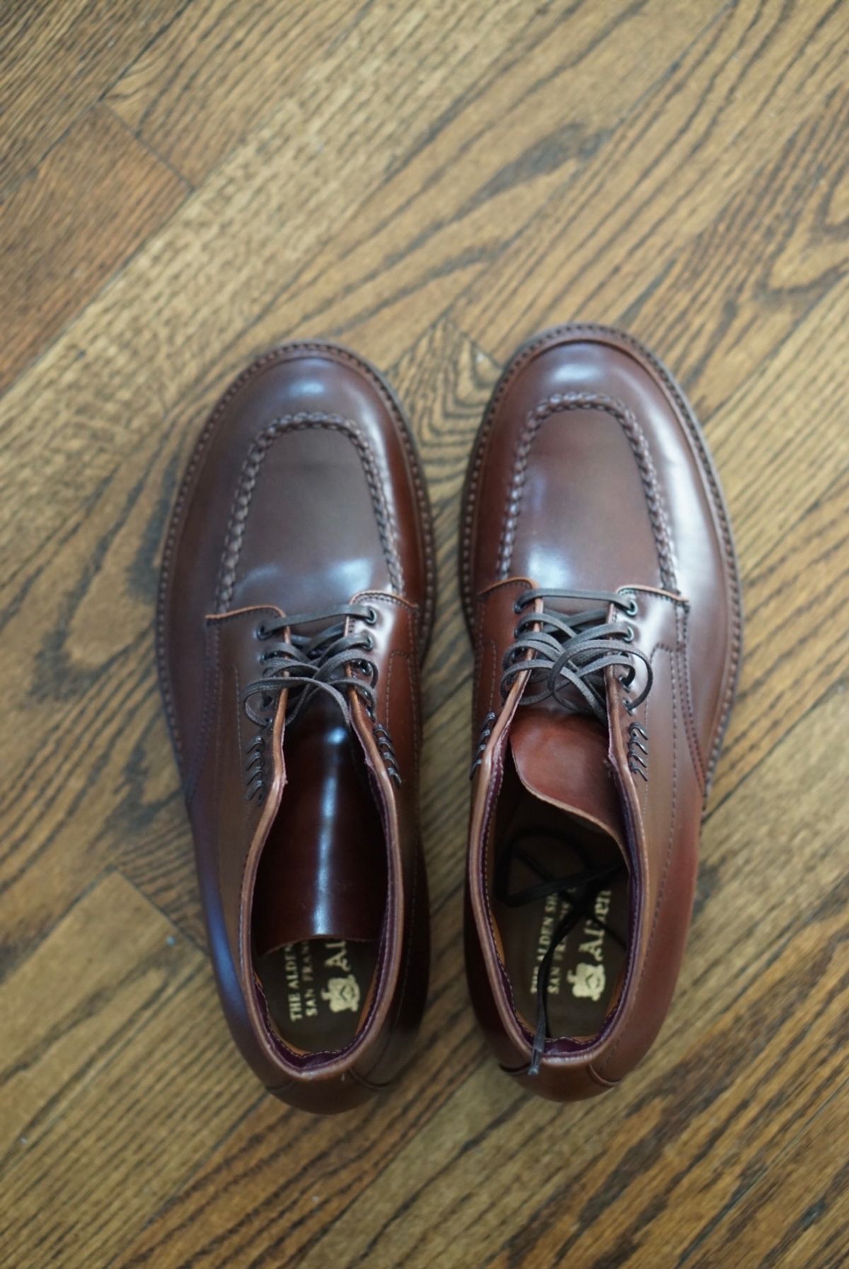 Photo by heavyE on October 1, 2022 of the Alden Indy Boot in Horween Color 4 Shell Cordovan.