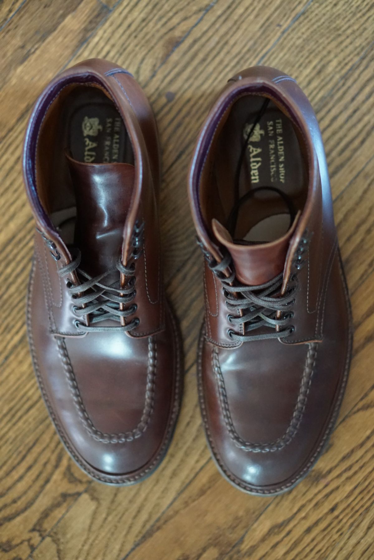 Photo by heavyE on November 2, 2022 of the Alden Indy Boot in Horween Color 4 Shell Cordovan.