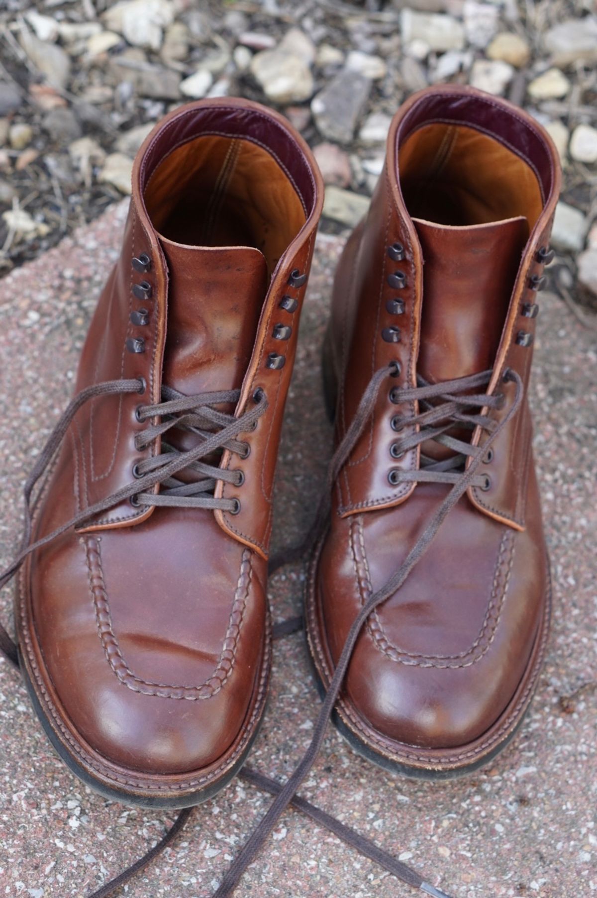 Photo by heavyE on March 5, 2023 of the Alden Indy Boot in Horween Color 4 Shell Cordovan.