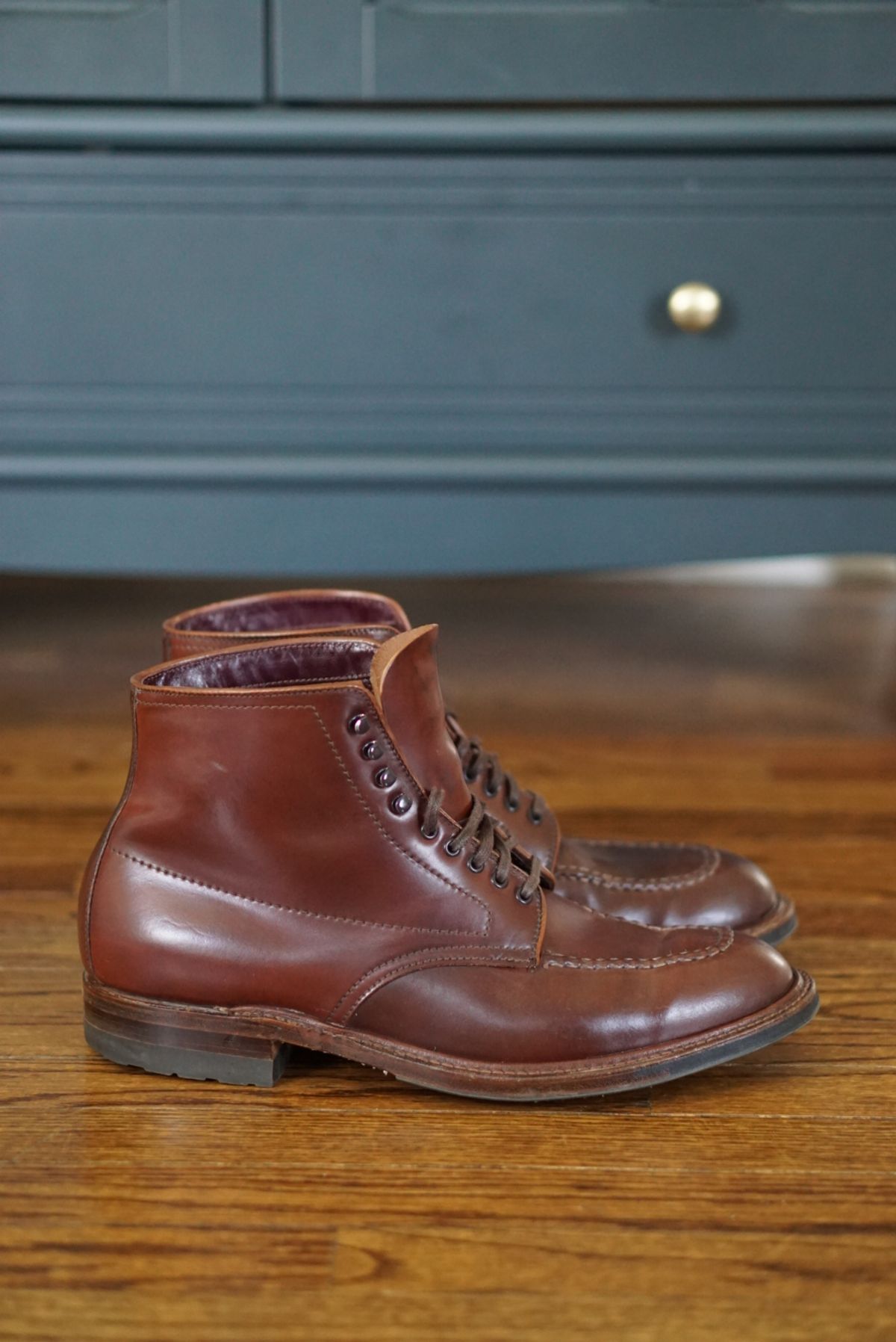 Photo by heavyE on April 1, 2023 of the Alden Indy Boot in Horween Color 4 Shell Cordovan.