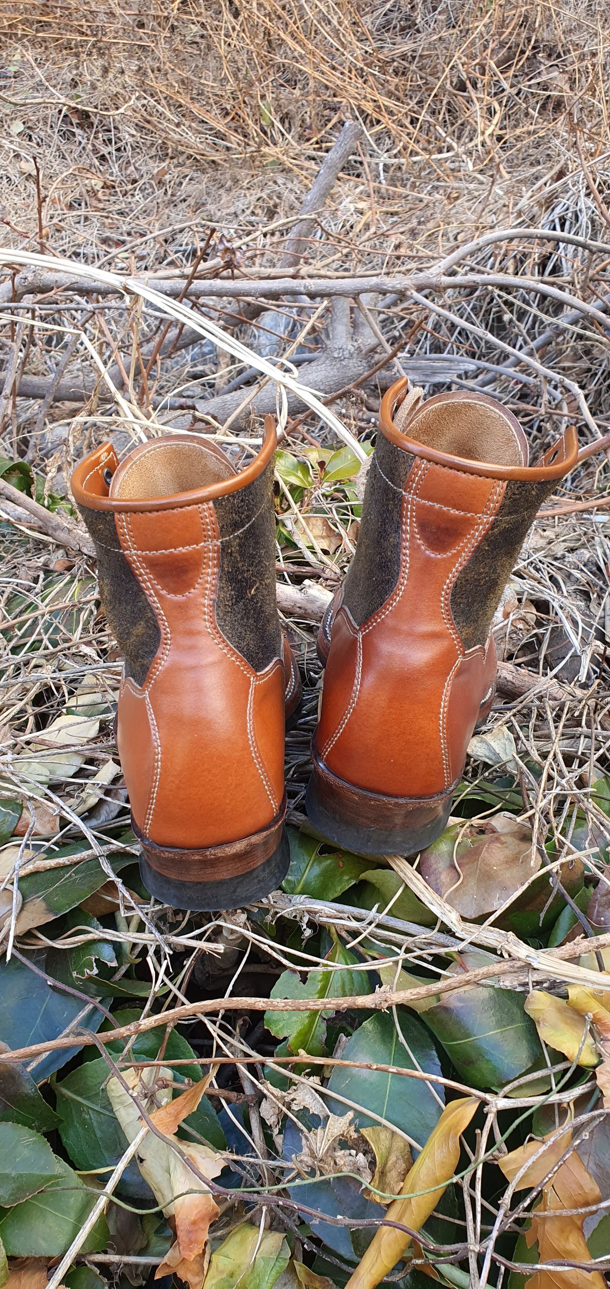 Photo by EL on February 5, 2023 of the Midas Vanquish Blucher Boot in Leder Ogawa Camel Shell Cordovan.