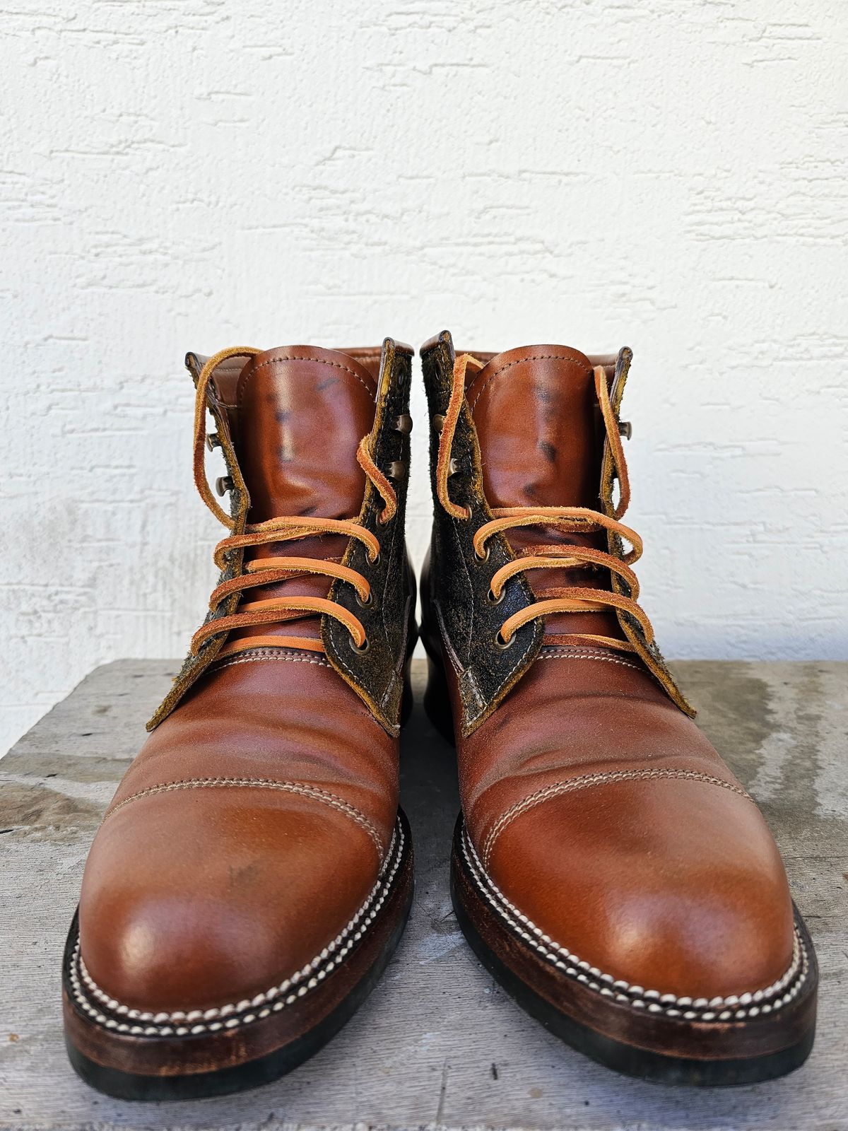 Photo by EL on March 5, 2023 of the Midas Vanquish Blucher Boot in Leder Ogawa Camel Shell Cordovan.
