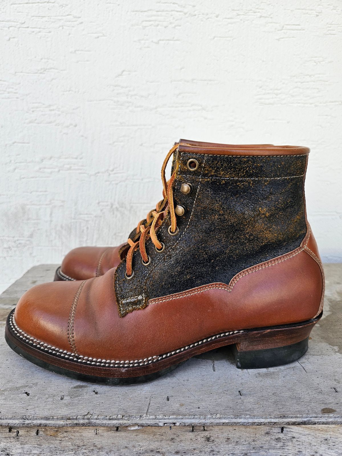 Photo by EL on March 5, 2023 of the Midas Vanquish Blucher Boot in Leder Ogawa Camel Shell Cordovan.
