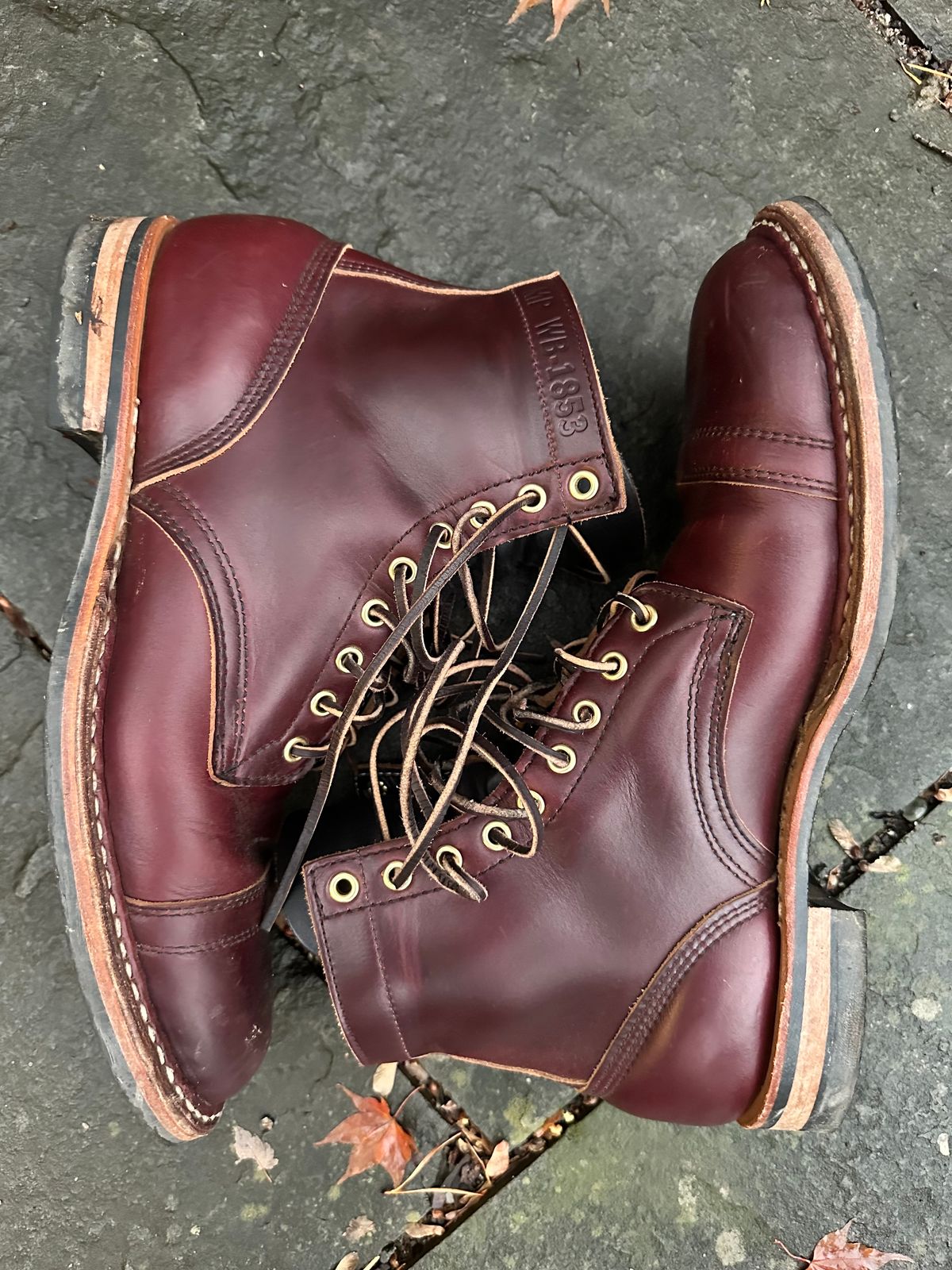 Photo by hunty_badger on December 3, 2023 of the White's MP-Sherman Toe Cap in Horween Burgundy Chromexcel.