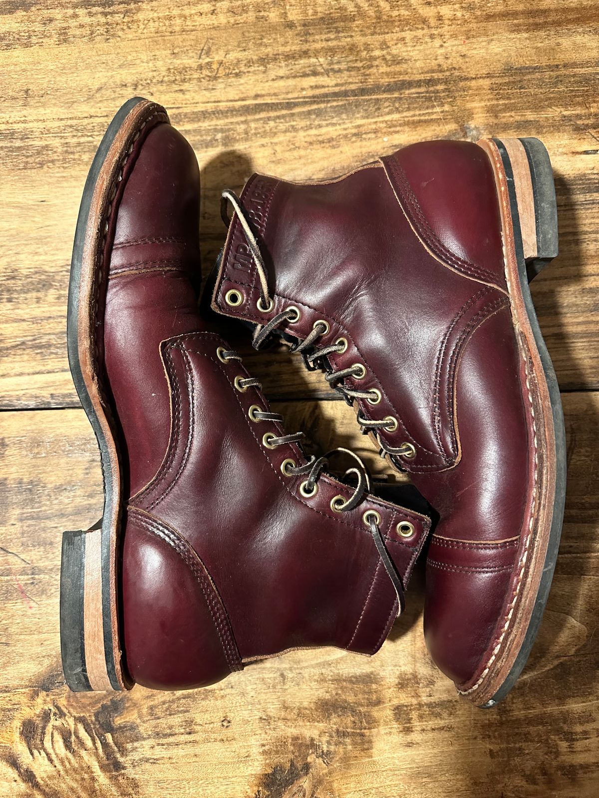 Photo by hunty_badger on January 6, 2024 of the White's MP-Sherman Toe Cap in Horween Burgundy Chromexcel.