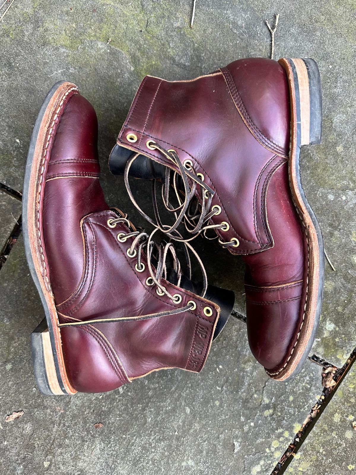 Photo by hunty_badger on February 1, 2024 of the White's MP-Sherman Toe Cap in Horween Burgundy Chromexcel.