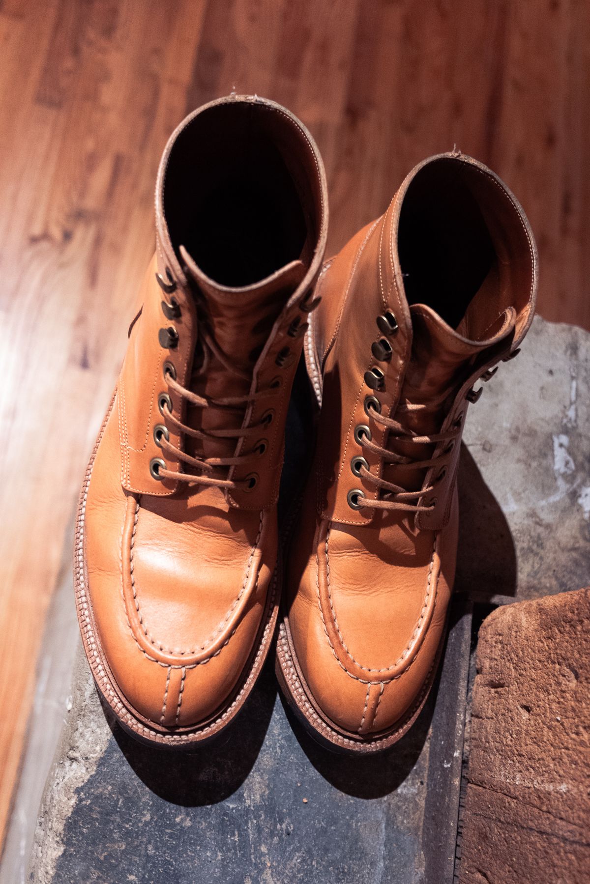 Photo by benjfriedrich on January 5, 2024 of the Grant Stone Ottawa Boot in Badalassi Carlo Natural Minerva.