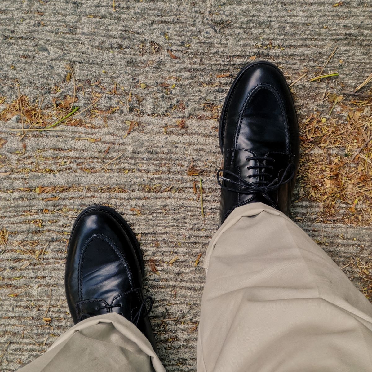 Photo by cheebs on April 2, 2023 of the Berwick 1707 4168 Apron Derby in Du Puy Black Box Calf.
