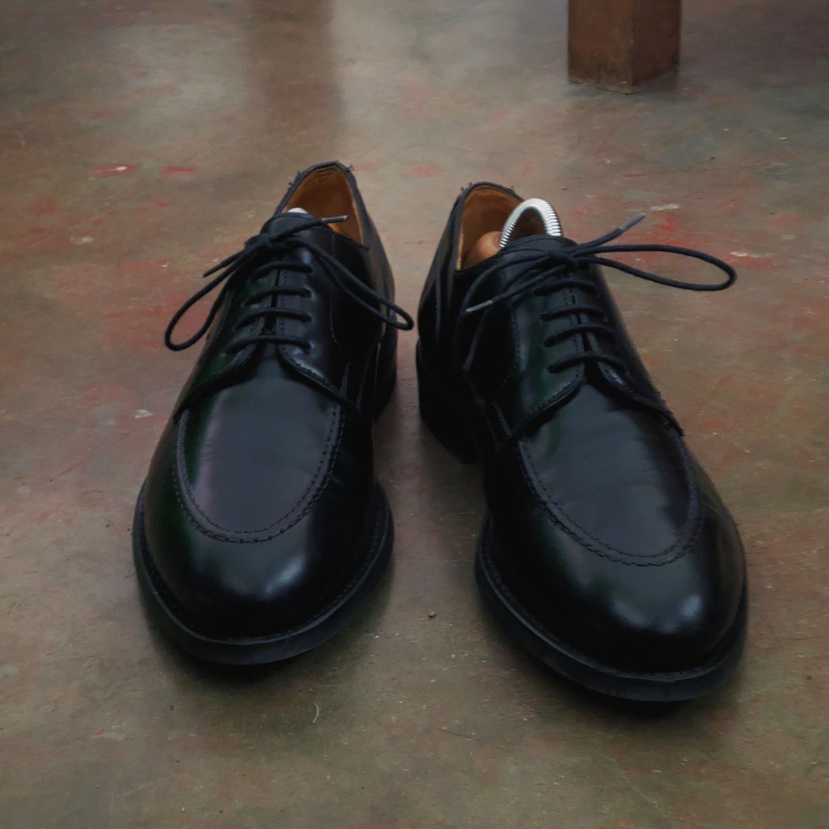 Photo by cheebs on April 3, 2023 of the Berwick 1707 4168 Apron Derby in Du Puy Black Box Calf.