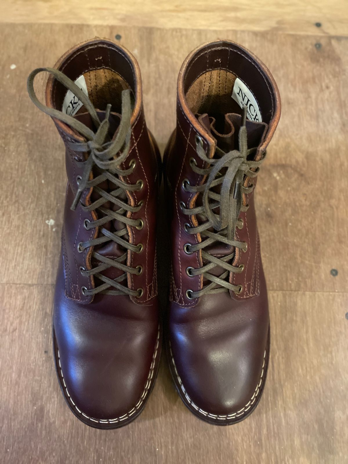 Photo by gertrudes_cat on November 5, 2023 of the Nicks MTO in Wickett & Craig Chestnut Oiled Latigo.