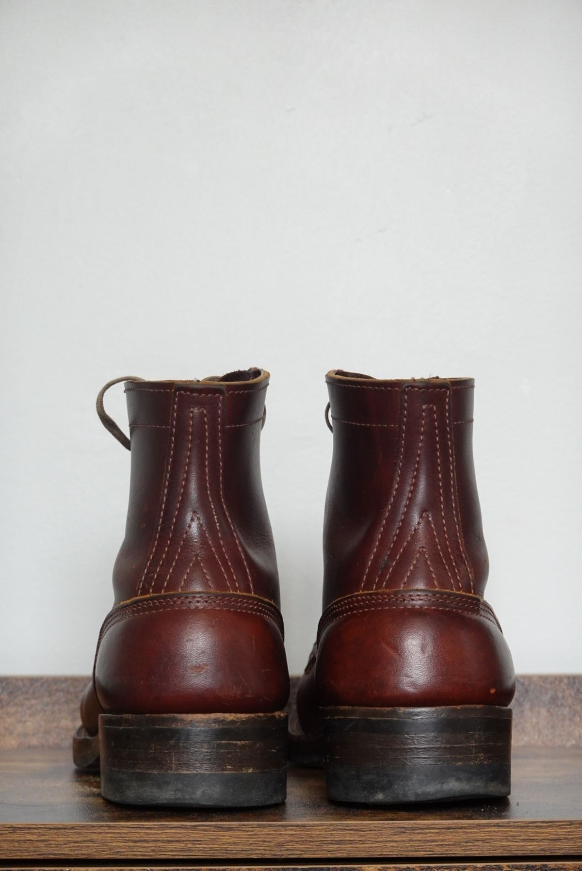 Photo by gertrudes_cat on February 5, 2024 of the Nicks MTO in Wickett & Craig Chestnut Oiled Latigo.
