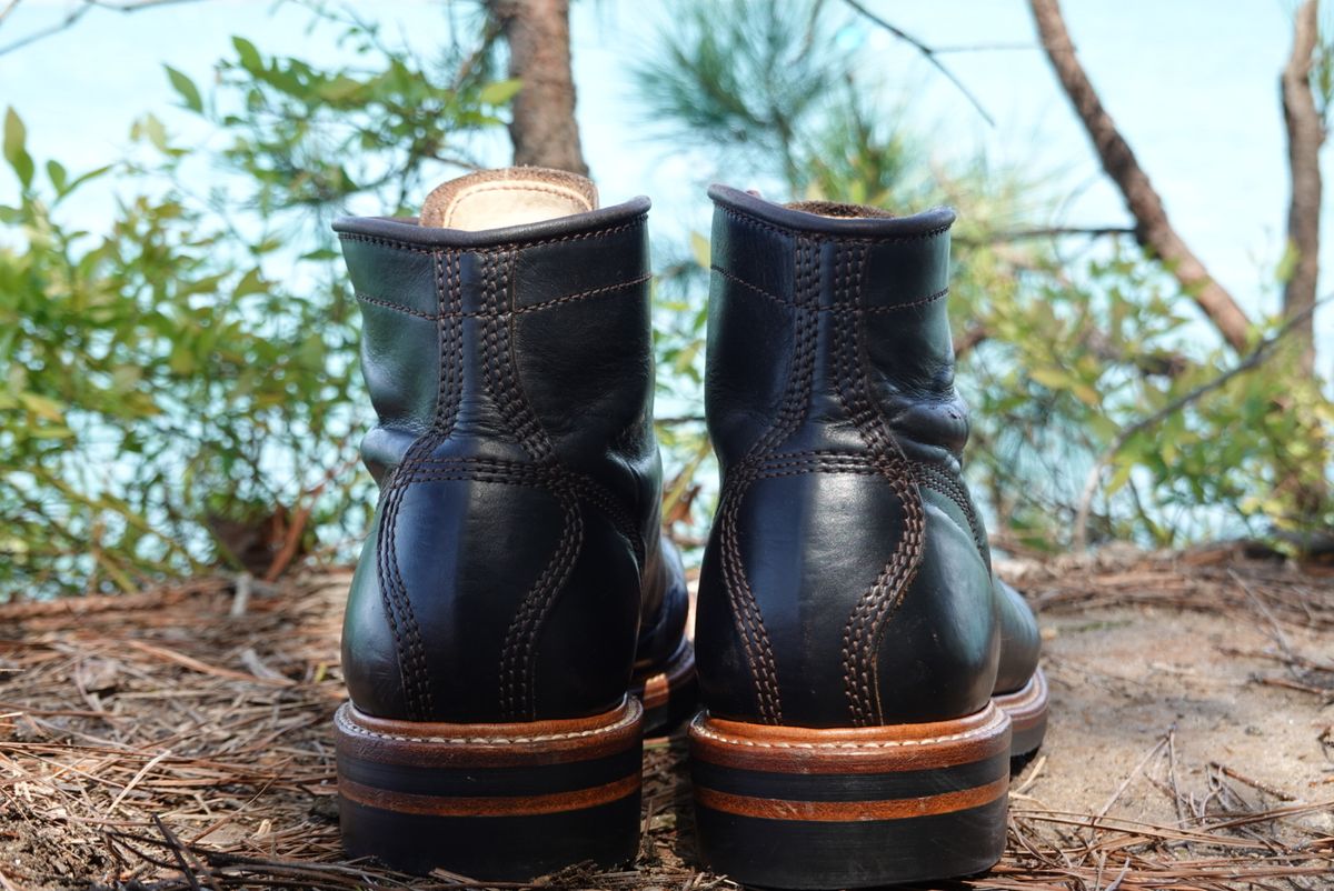 Photo by gertrudes_cat on April 2, 2023 of the John Lofgren Monkey Boots in Horween Black Teacore Chromexcel.