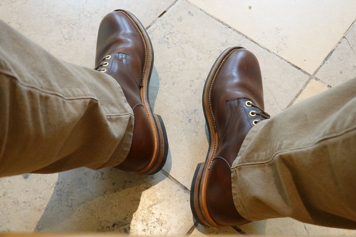 Photo by gertrudes_cat on April 30, 2023 of the Viberg Service Boot in Horween Brown Chromexcel.