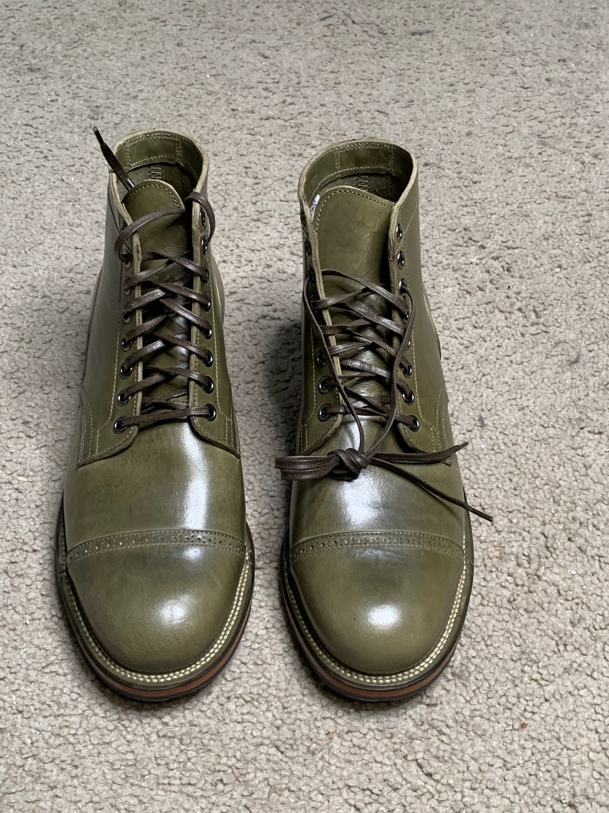 Photo by madeofbirds on October 1, 2023 of the Viberg Service Boot BCT in Maryam Salvia Horsebutt.
