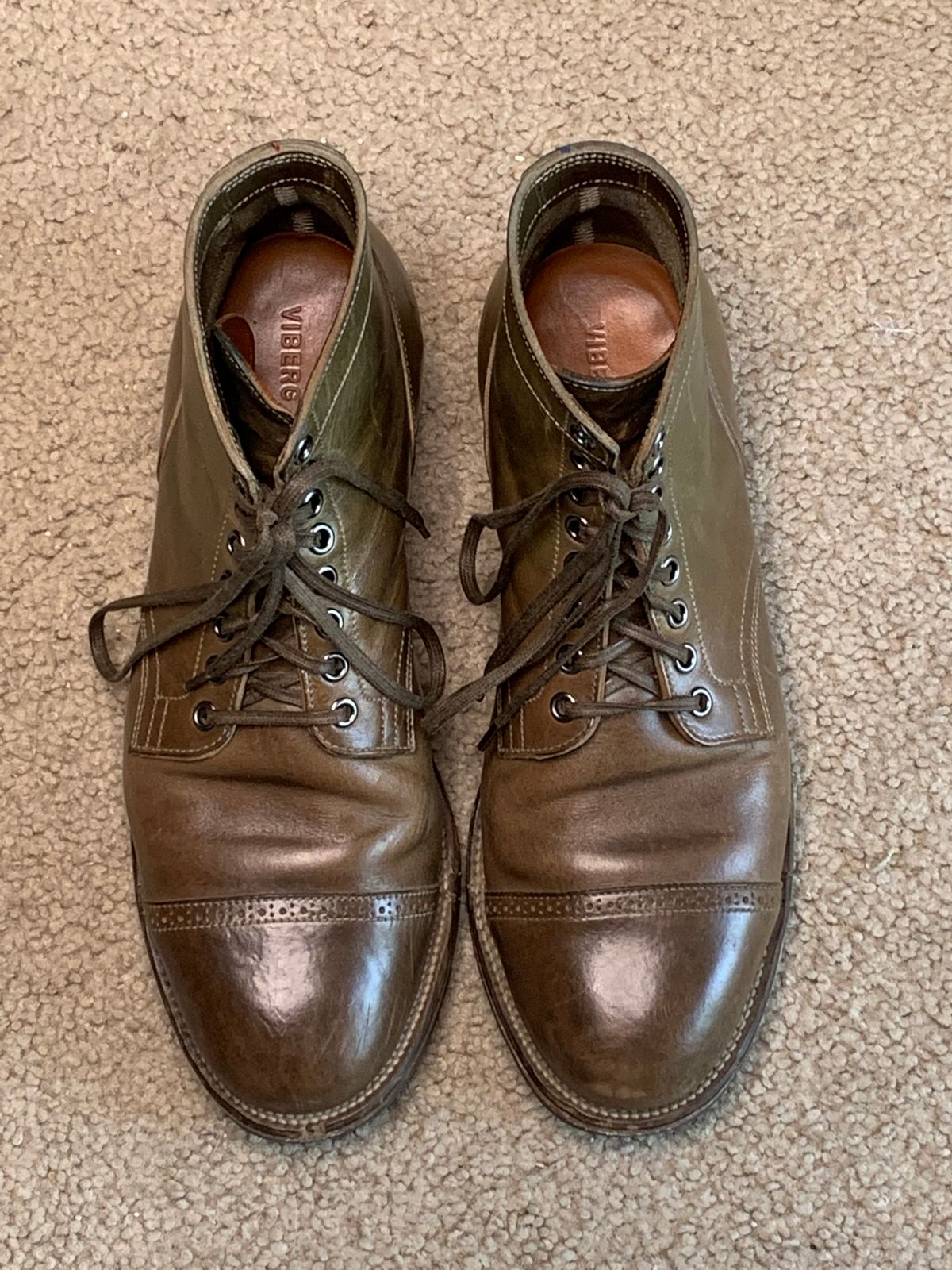 Photo by madeofbirds on November 4, 2023 of the Viberg Service Boot BCT in Maryam Salvia Horsebutt.