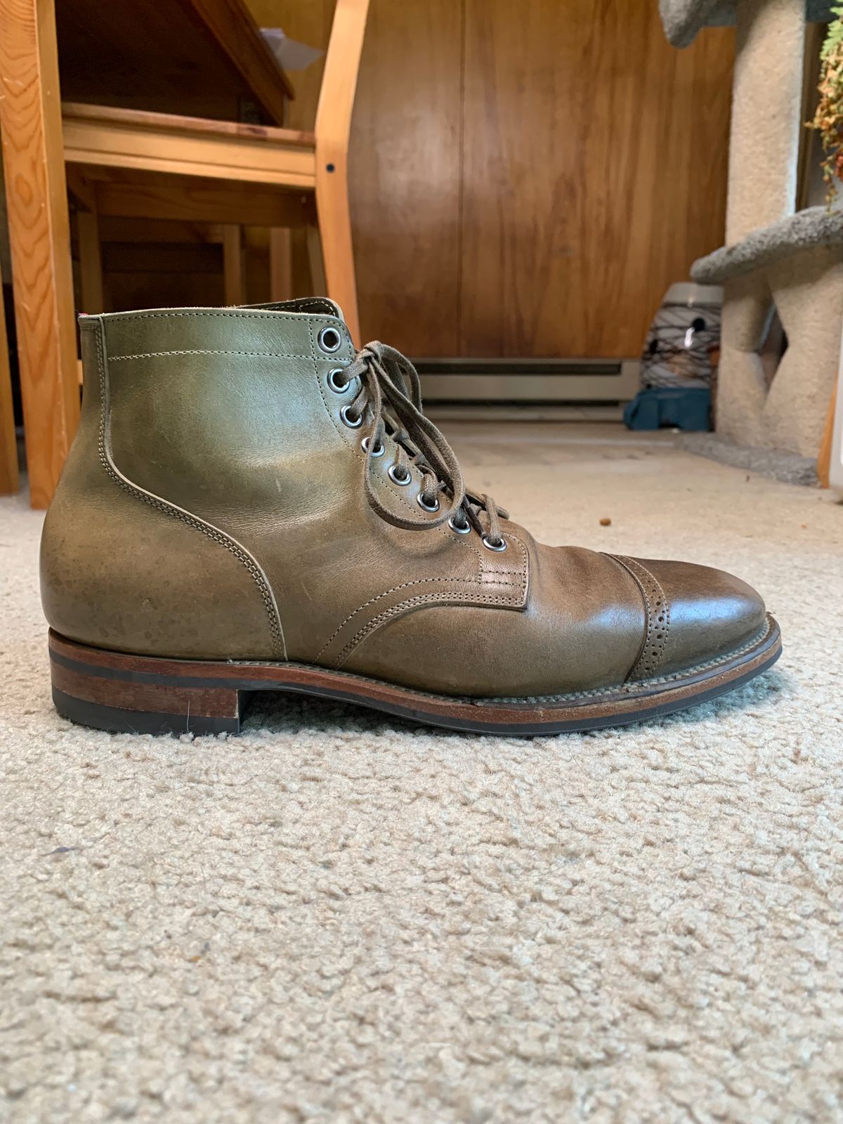 Photo by madeofbirds on November 4, 2023 of the Viberg Service Boot BCT in Maryam Salvia Horsebutt.