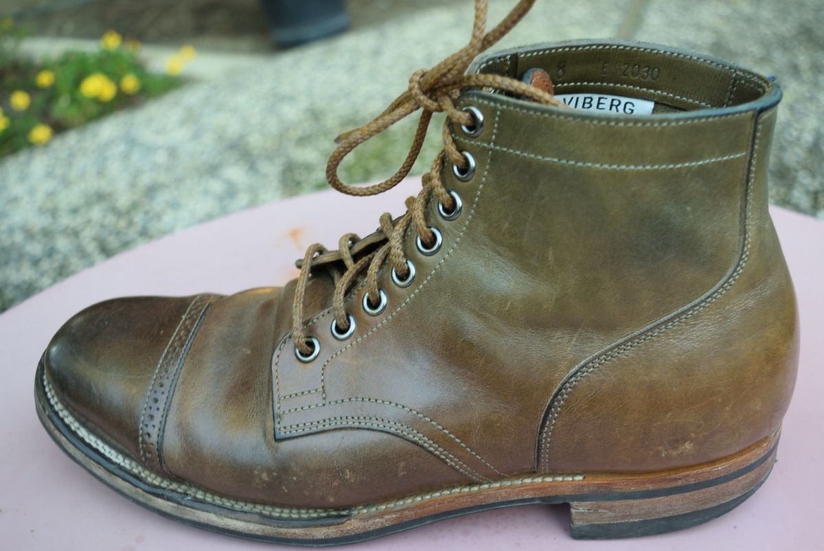 Photo by madeofbirds on April 2, 2024 of the Viberg Service Boot BCT in Maryam Salvia Horsebutt.