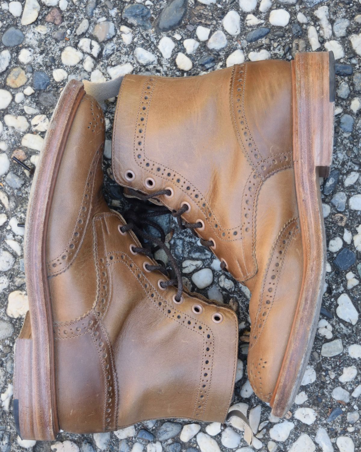 Photo by madeofbirds on November 3, 2024 of the Tricker's Stow Country Boot in Horween Natural Chromexcel.