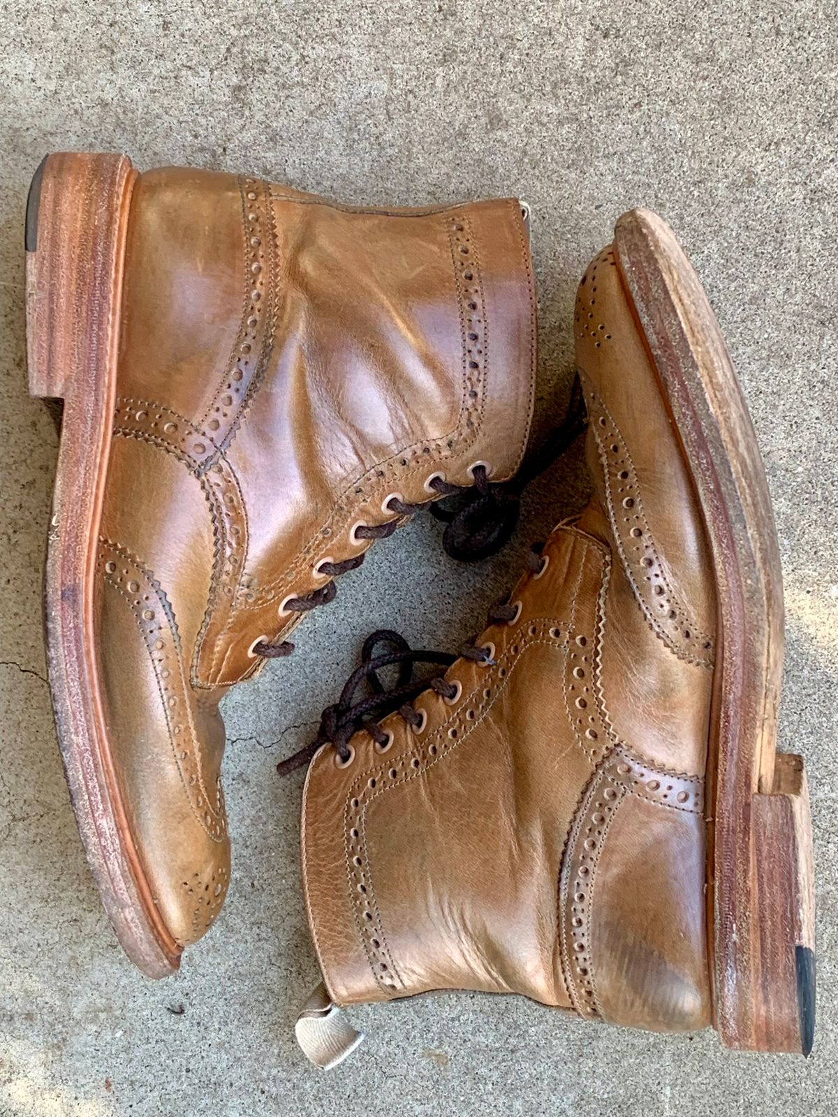 Photo by madeofbirds on January 5, 2025 of the Tricker's Stow Country Boot in Horween Natural Chromexcel.