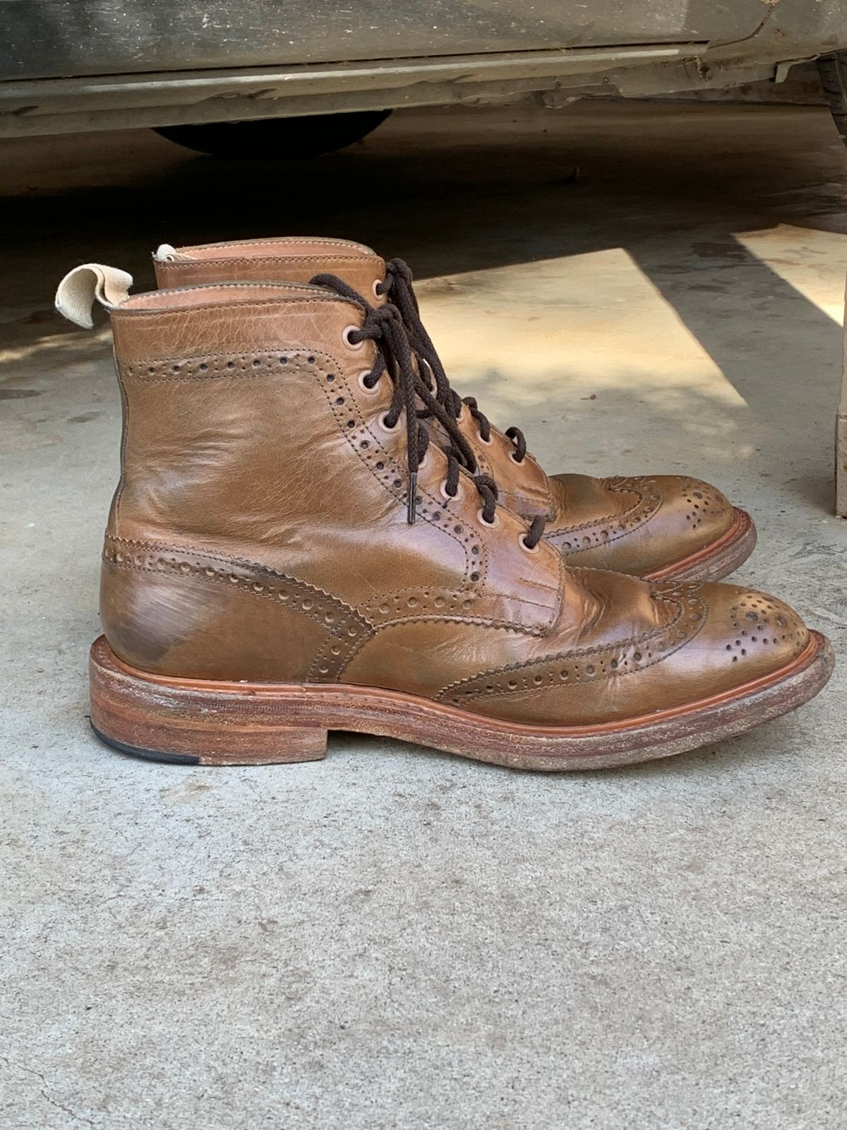 Photo by madeofbirds on January 5, 2025 of the Tricker's Stow Country Boot in Horween Natural Chromexcel.