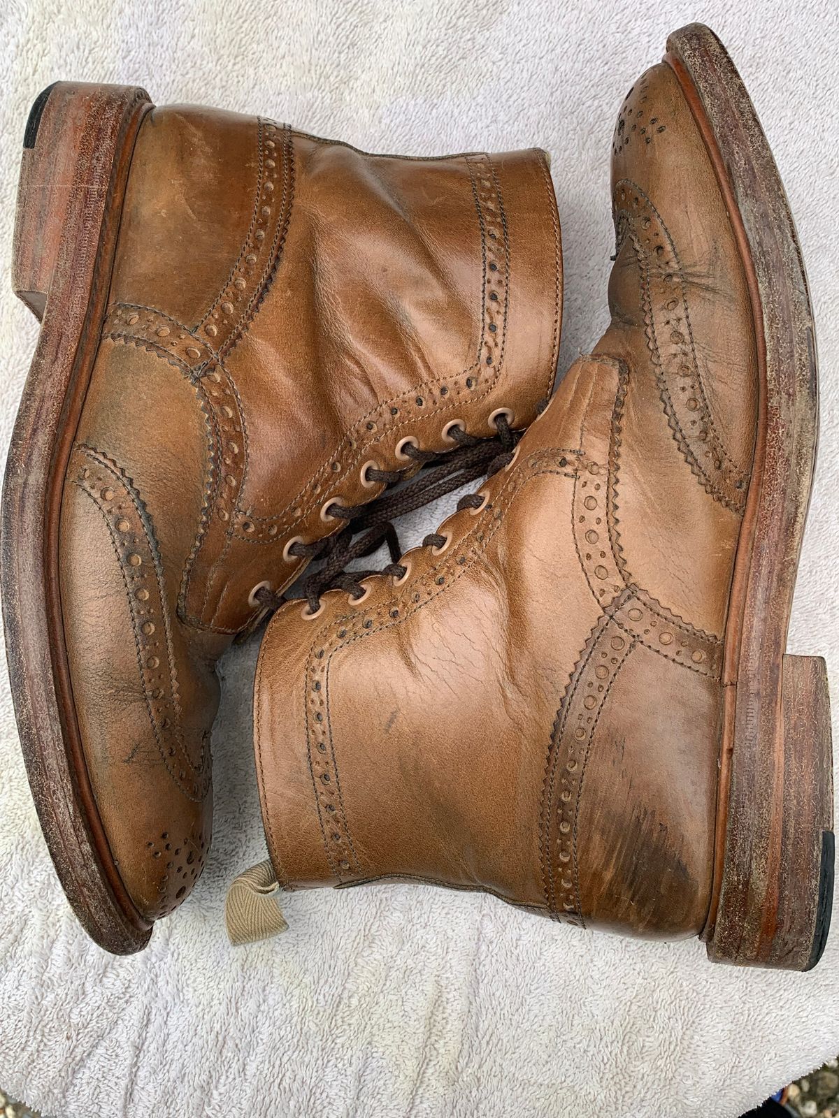 Photo by madeofbirds on March 2, 2025 of the Tricker's Stow Country Boot in Horween Natural Chromexcel.