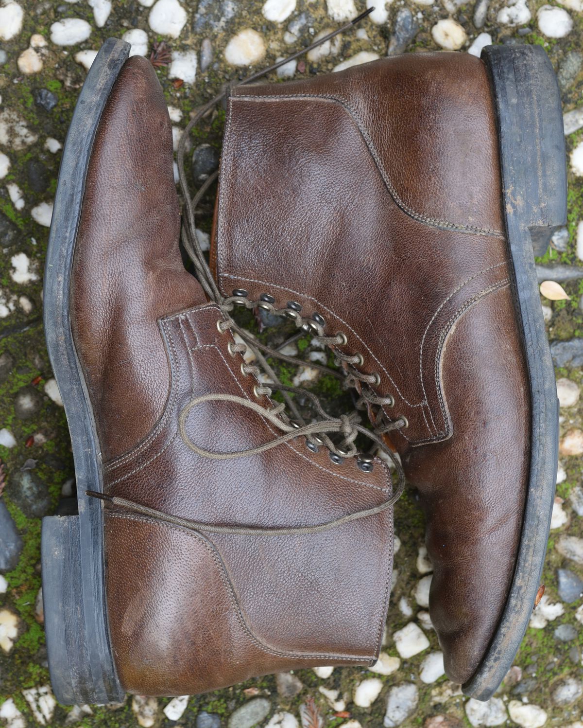 Photo by madeofbirds on February 4, 2023 of the Viberg Service Boot in Maryam Brown Washed Camel.