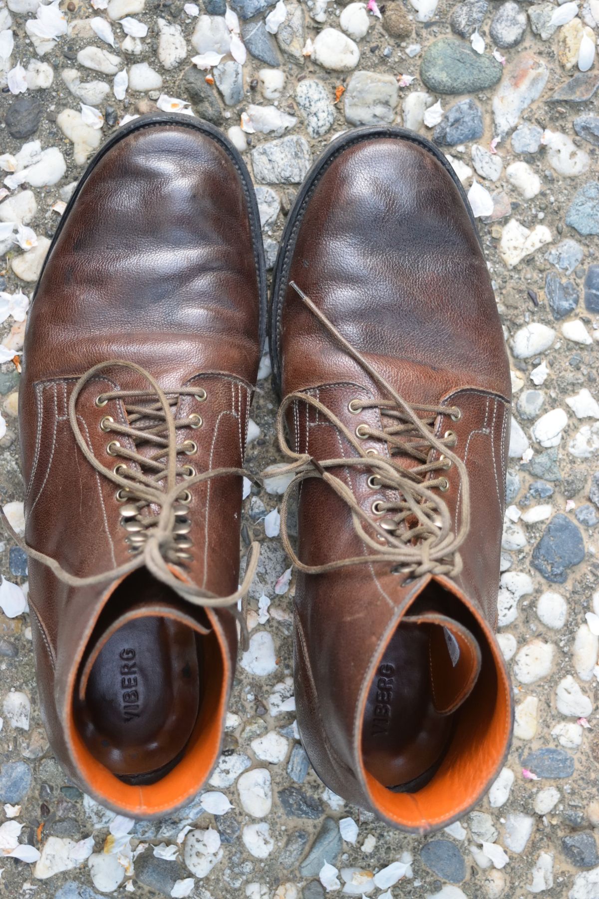 Photo by madeofbirds on April 2, 2023 of the Viberg Service Boot in Maryam Brown Washed Camel.