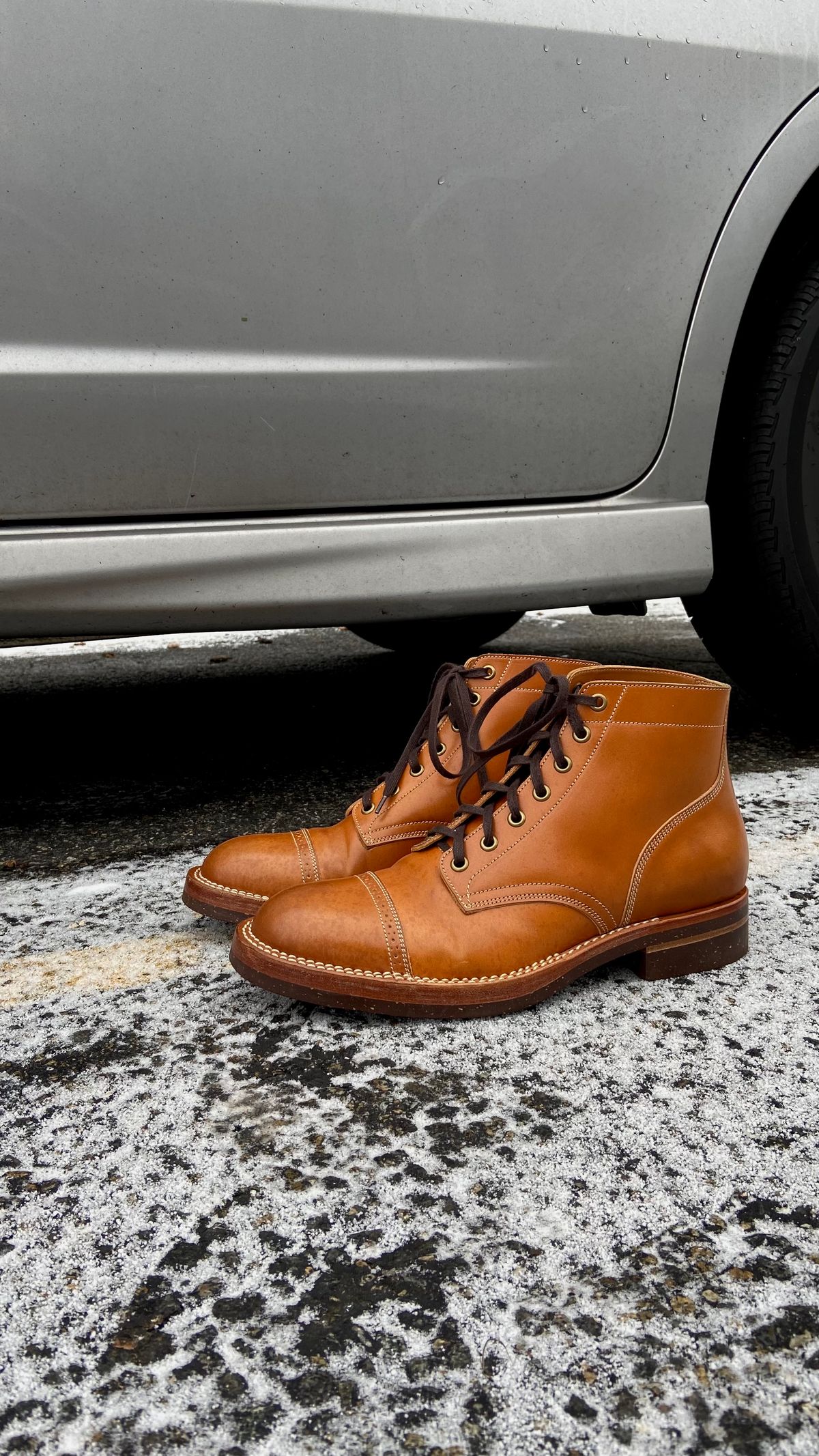Photo by akindatallboy on January 13, 2023 of the Onderhoud SVC03 Service Boot in Shinki Whisky Shell Cordovan.