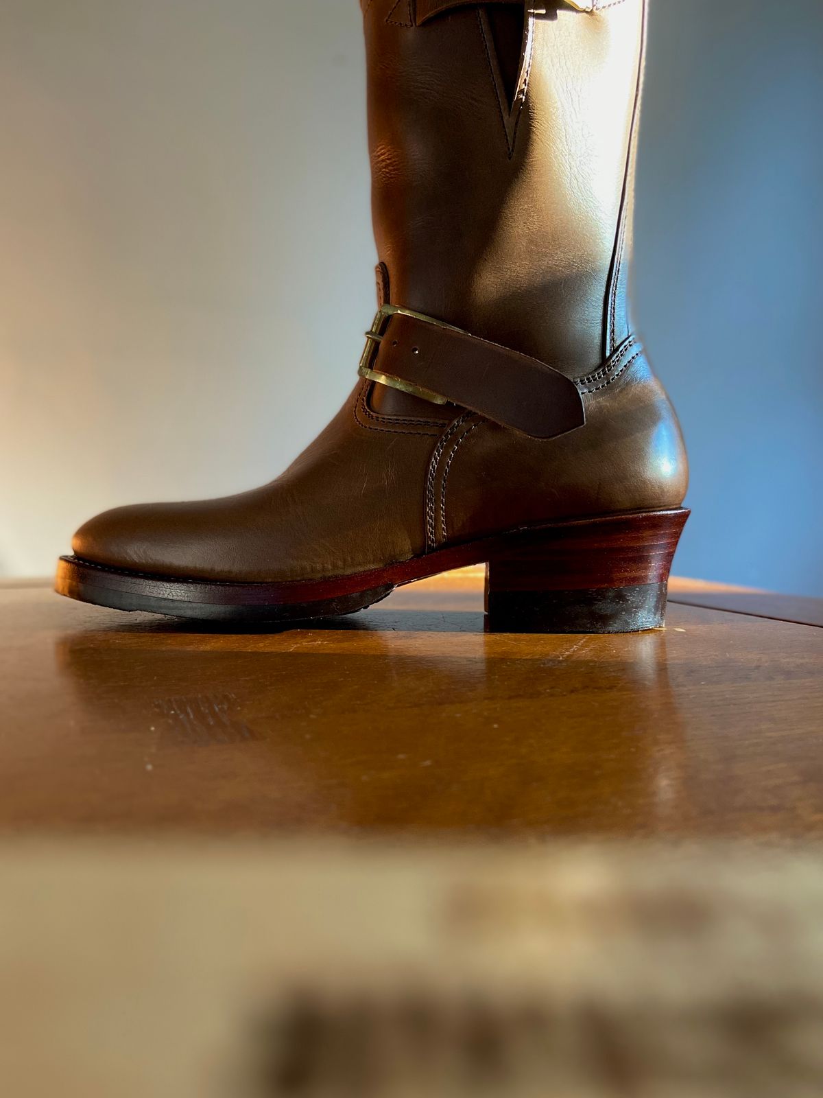 Photo by akindatallboy on October 1, 2022 of the Benzein The Keeper 'Type 2' Engineer Boot in Horween Natural Chromexcel.