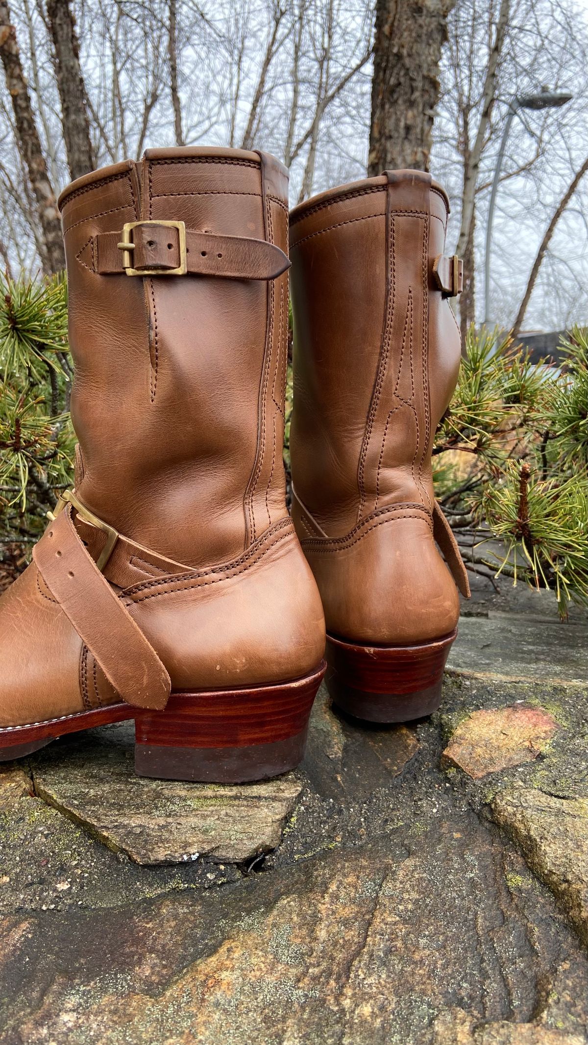 Photo by akindatallboy on January 4, 2023 of the Benzein The Keeper 'Type 2' Engineer Boot in Horween Natural Chromexcel.