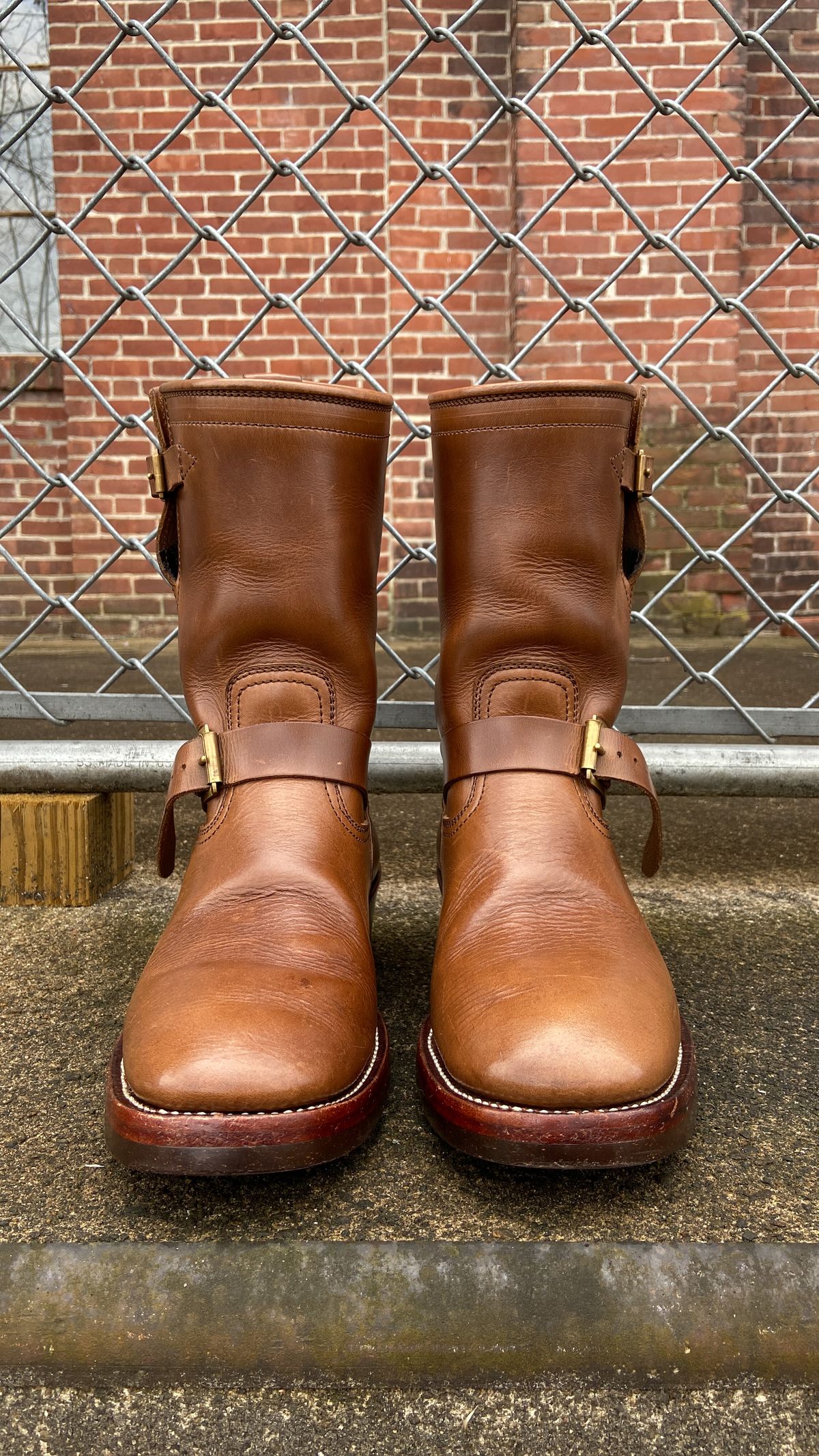 Photo by akindatallboy on April 4, 2023 of the Benzein The Keeper 'Type 2' Engineer Boot in Horween Natural Chromexcel.