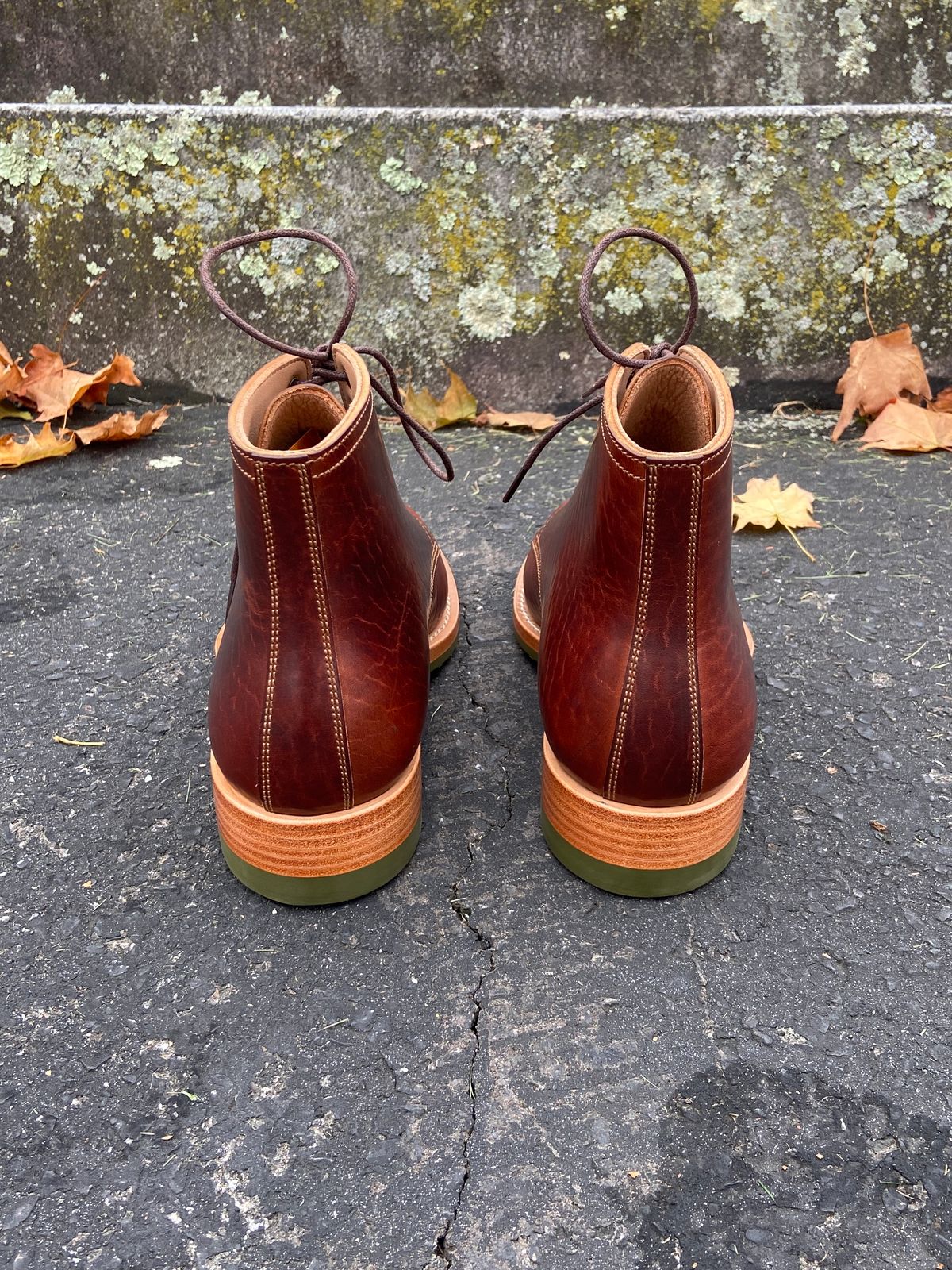 Photo by akindatallboy on October 1, 2024 of the Onderhoud SPL02 in Gallun Cognac Horsebutt.